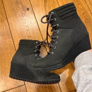 Merrell Black Wedge Snow/Waterproof Boots